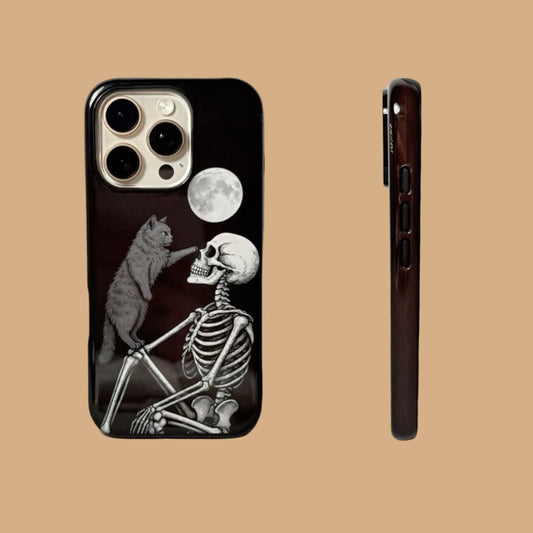 SKELETON AND CAT PHONE CASE mimocase
