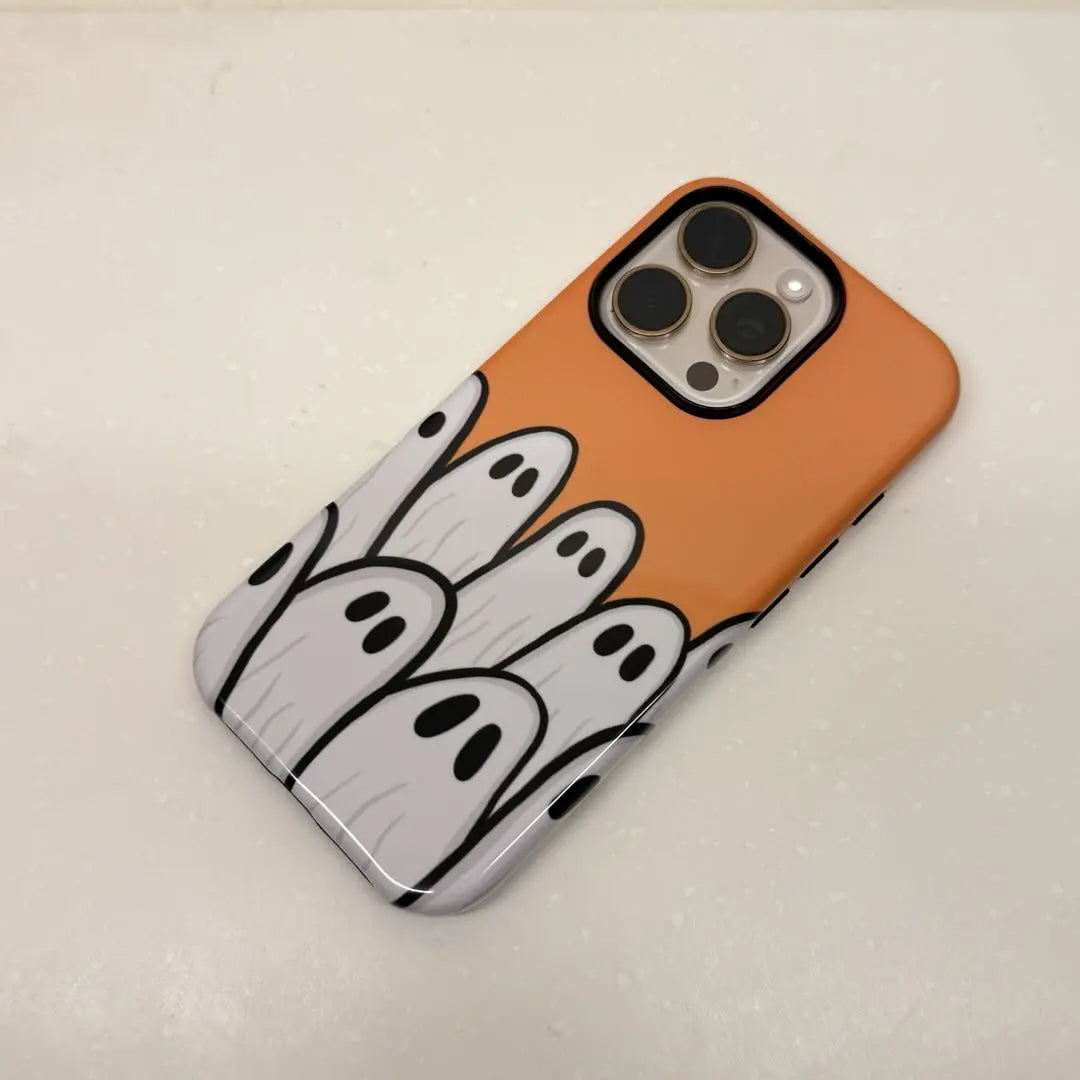 This Halloween phone case perfectly blends classic horror movie elements, bringing a unique trendy vibe that makes it a must-have fashion item for the season.