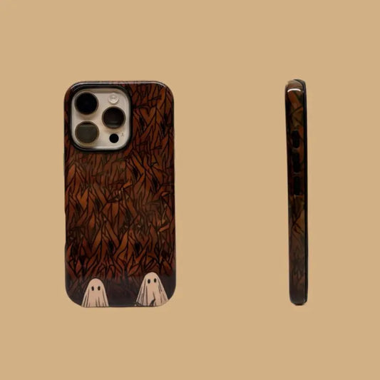 This Halloween phone case features a beautiful oil painting style of a skeleton lying in flowers, blending life and death for a unique artistic touch.