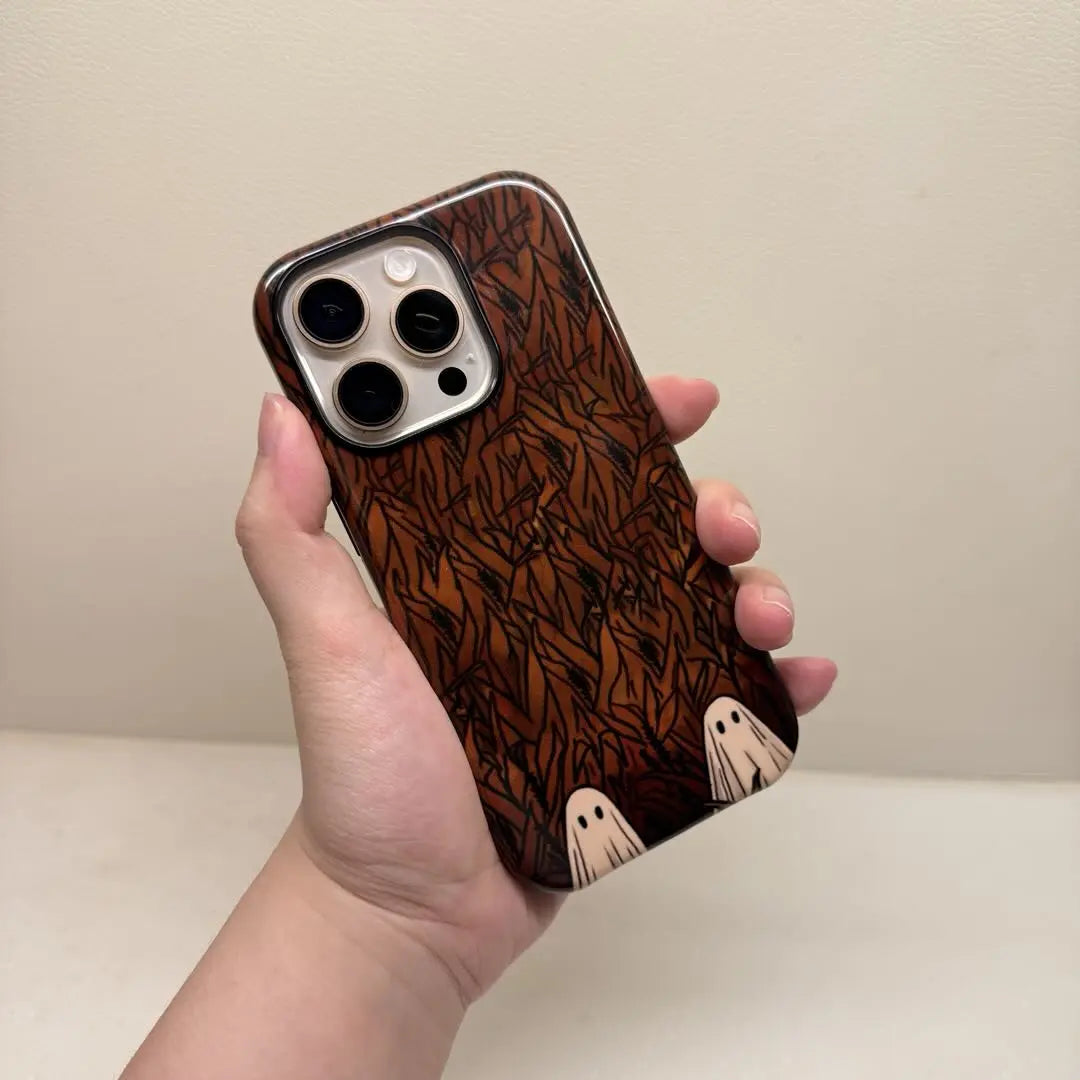 This Halloween phone case features a beautiful oil painting style of a skeleton lying in flowers, blending life and death for a unique artistic touch.