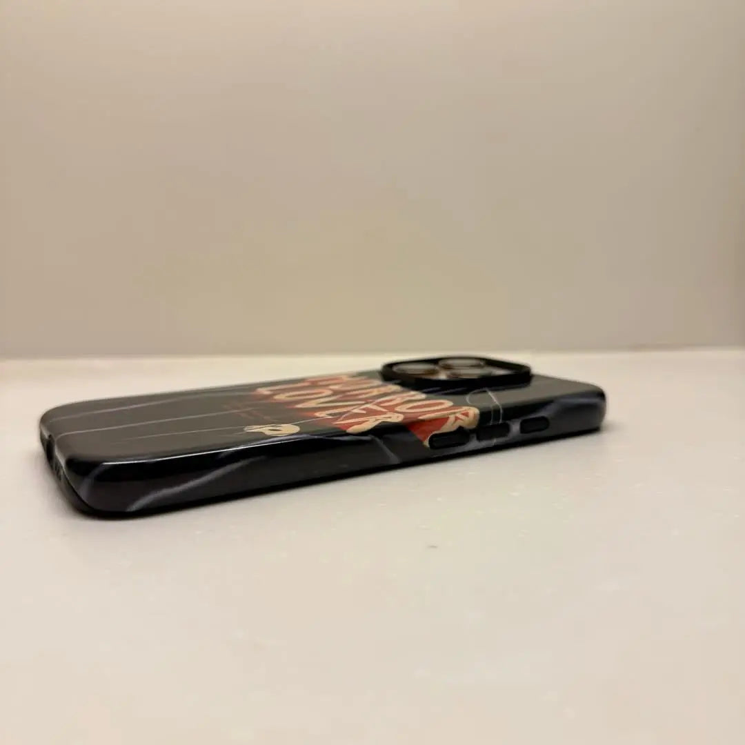 This Halloween phone case features a beautiful oil painting style of a skeleton lying in flowers, blending life and death for a unique artistic touch.