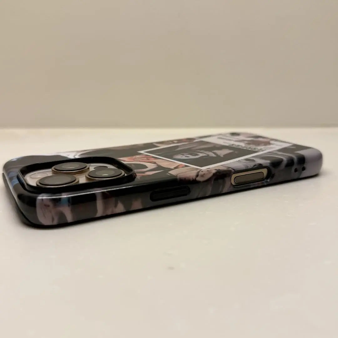 This Halloween phone case perfectly blends classic horror movie elements, bringing a unique trendy vibe that makes it a must-have fashion item for the season.