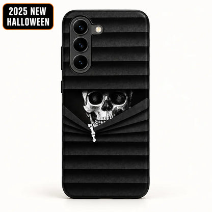 Black striped skull phone case for Samsung Galaxy S26