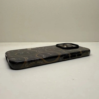 This Halloween phone case features a vintage-inspired design with black cats in ornate frames, blending Gothic aesthetics with a touch of spooky mystery.